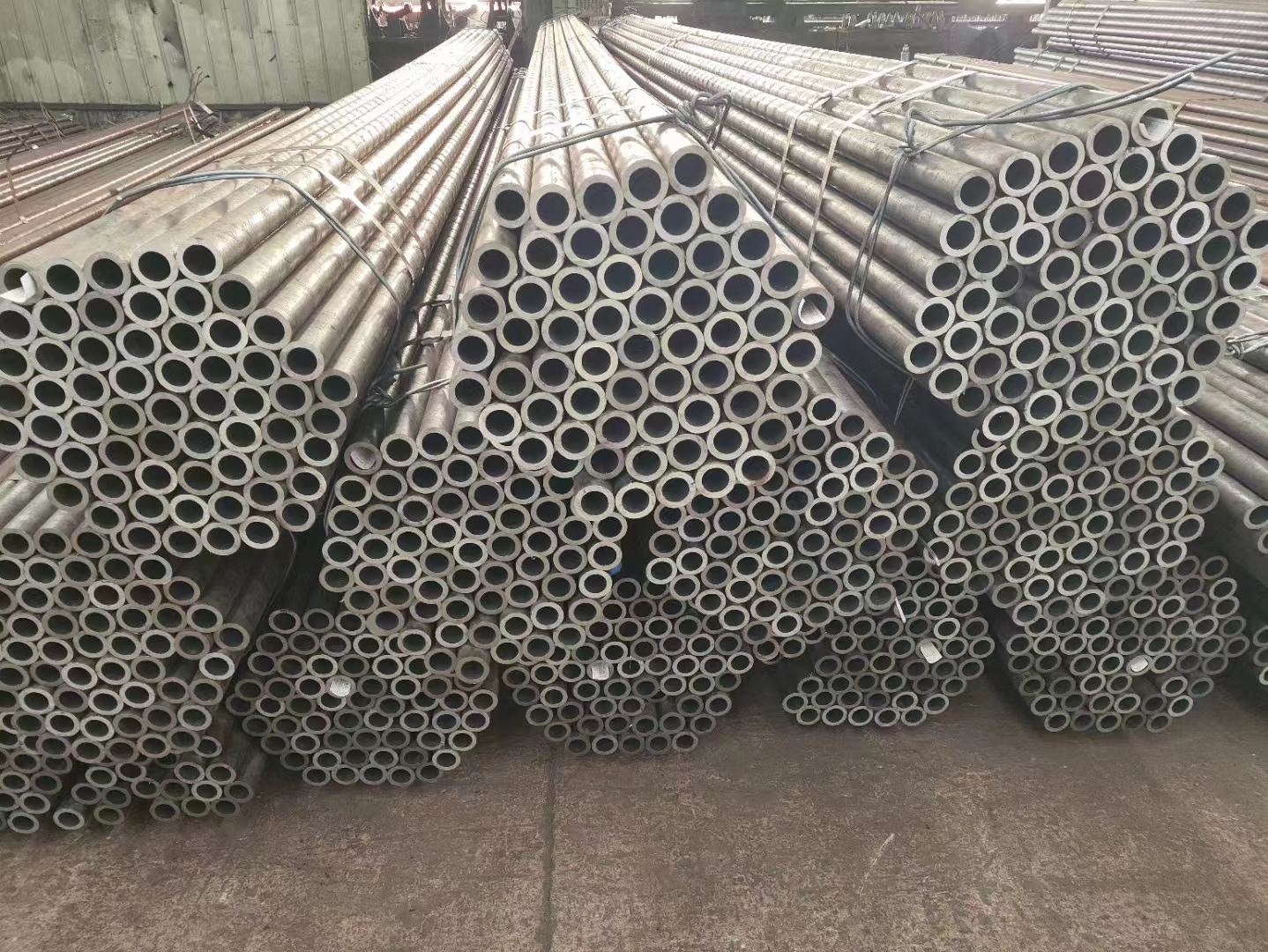合金生产厂家——广东众钢源钢管有限公司